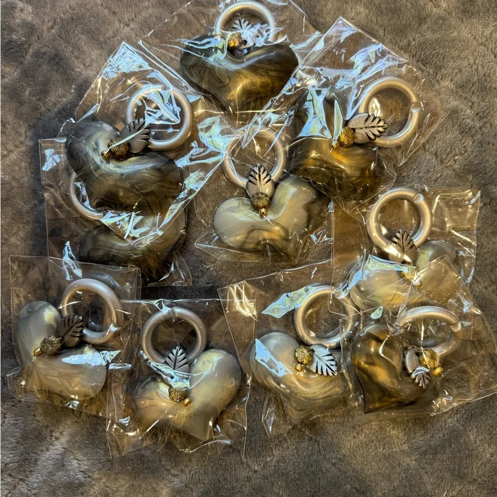 Bulk of heart beaded Napkin rings for Halloween table decor